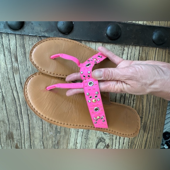Summer vibrant pink leather sandals - Picture 4 of 7